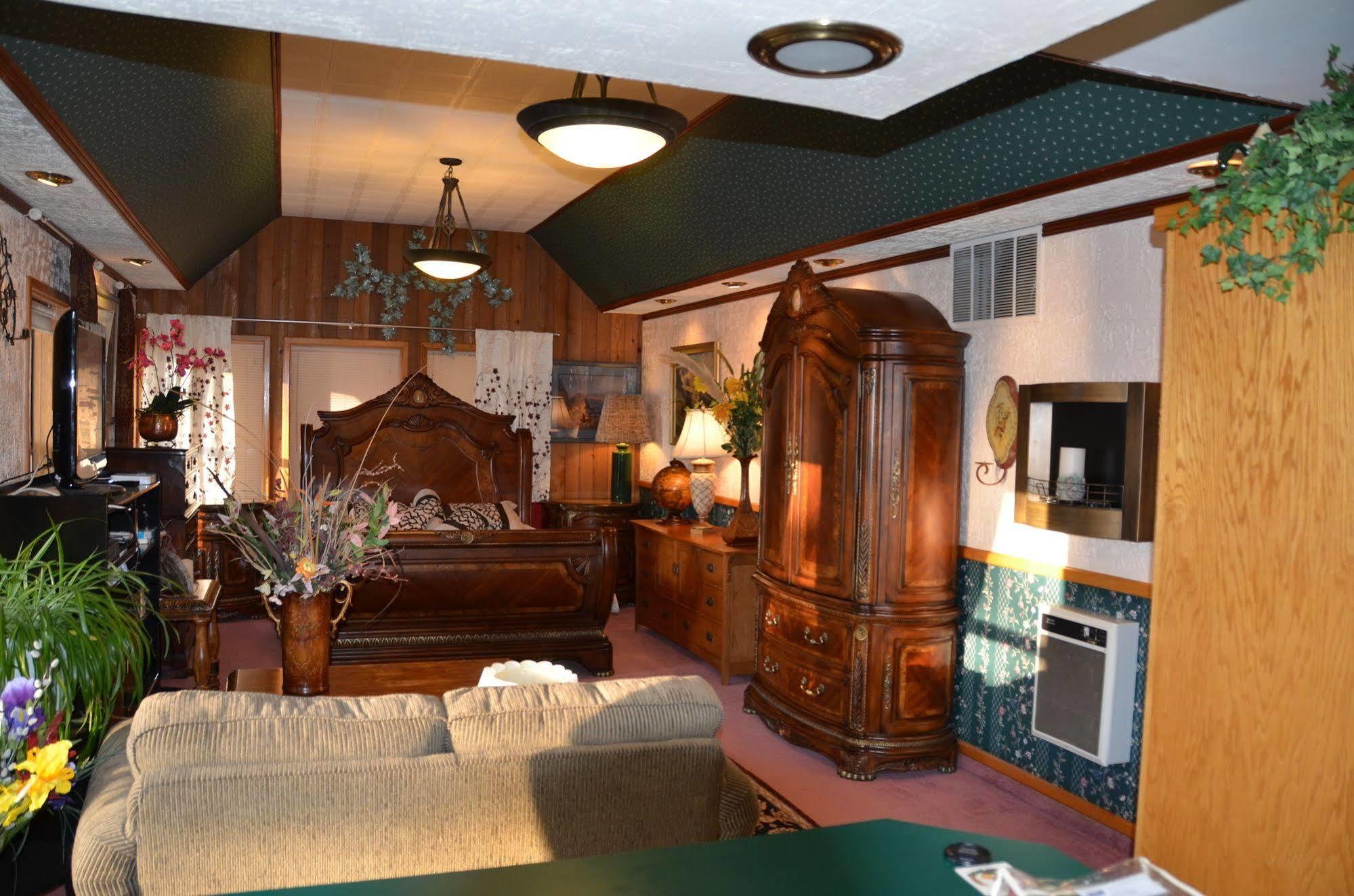 Where Eagles Fly Bed & Breakfast Elk Point ภายนอก รูปภาพ